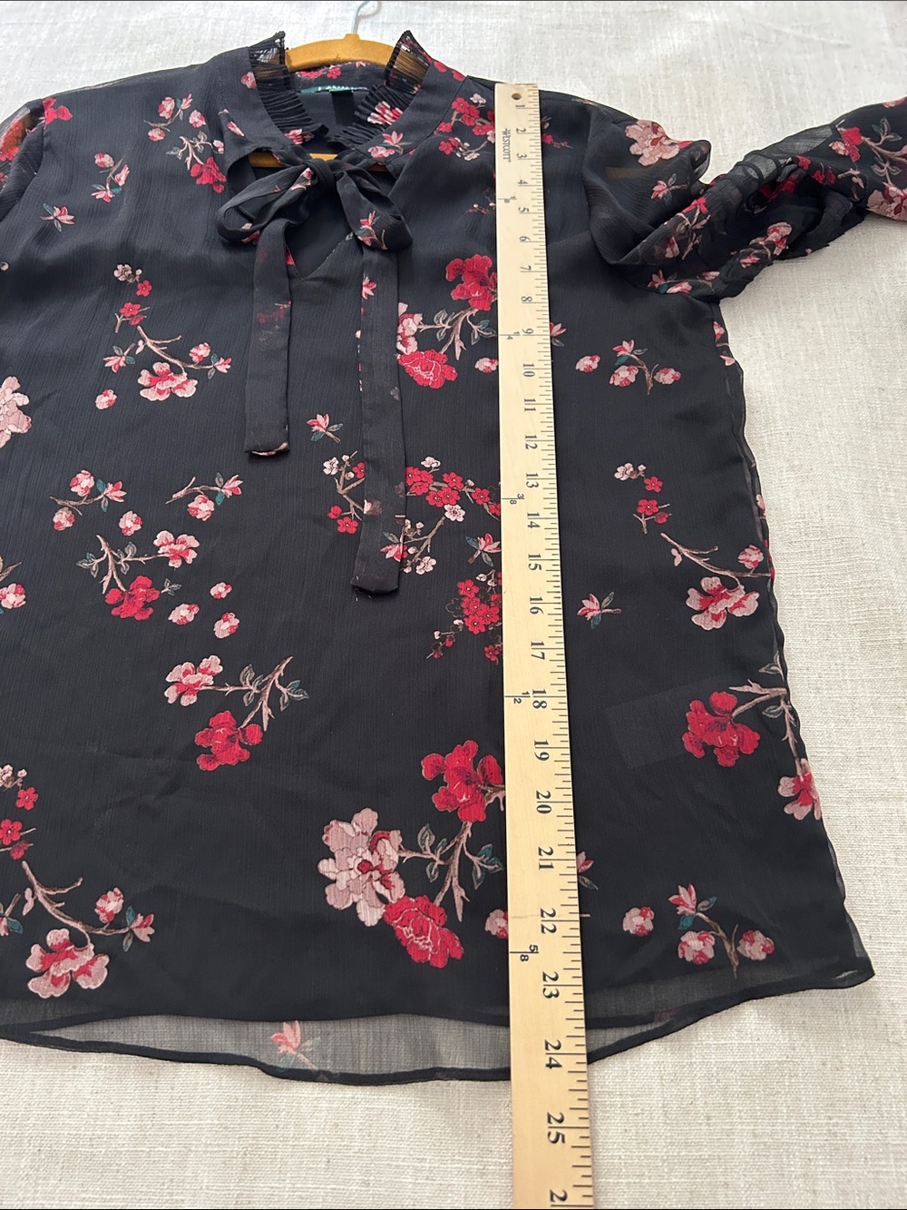 Lauren Ralph Lauren Dark Floral Tie-Neck Chiffon Blouse Dramatic Ruffled Sleeves - Picture 10 of 14